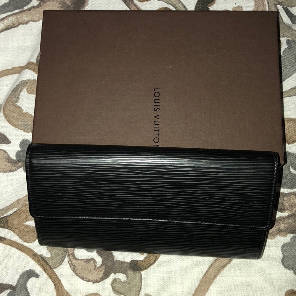Authentic LV Black Epi Wallet